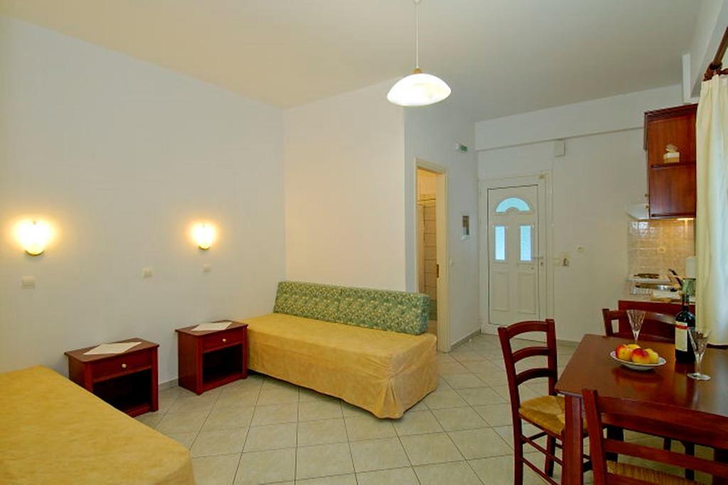 Nikas Villa Orange Apartments Parga Room photo